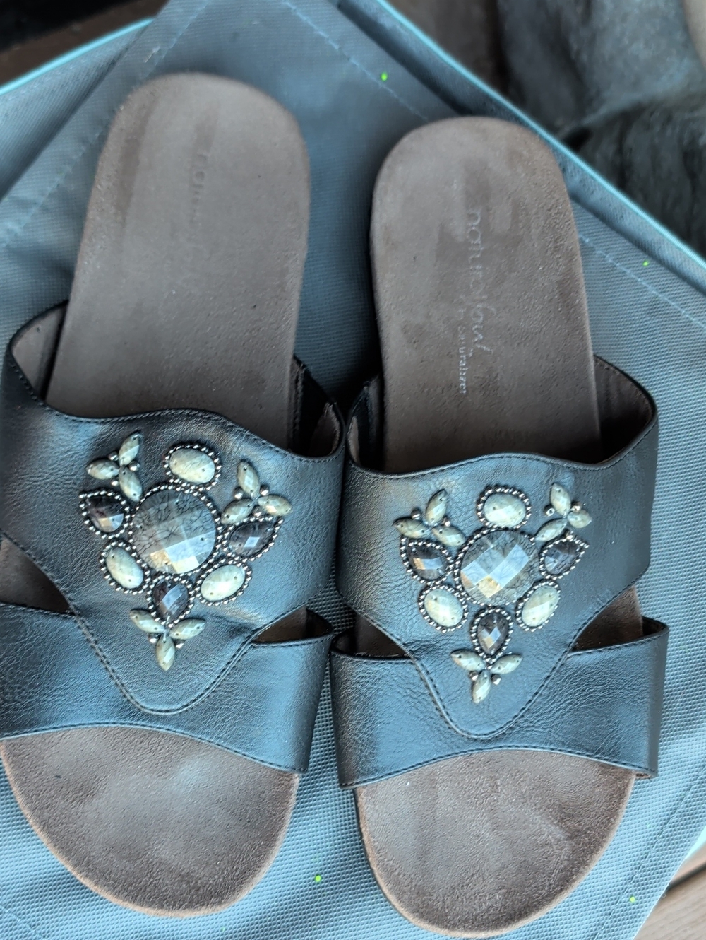 SOUL Naturalizer Black Slide Sandals with Decorative Gem Accents Versatile